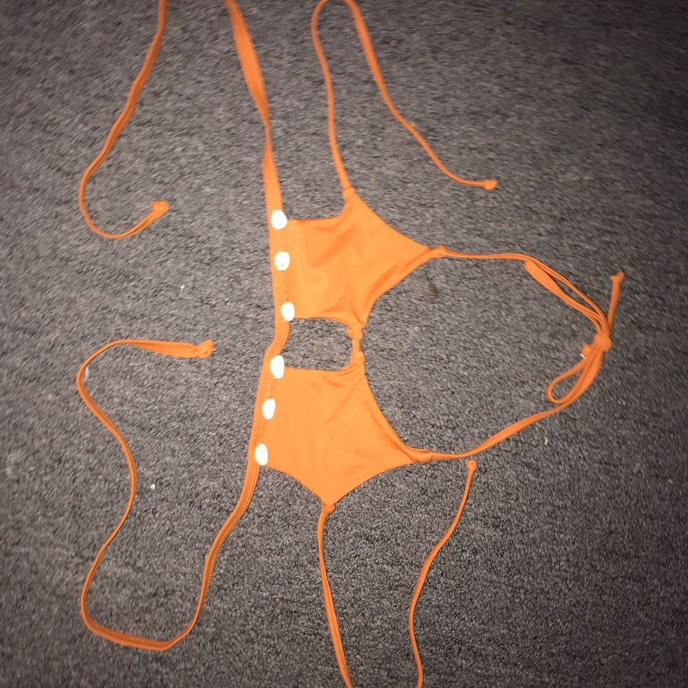 Bikini top